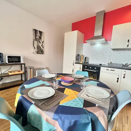 Appartement Le Cassiopée ~ T3 Avec Parking Proche Centre *