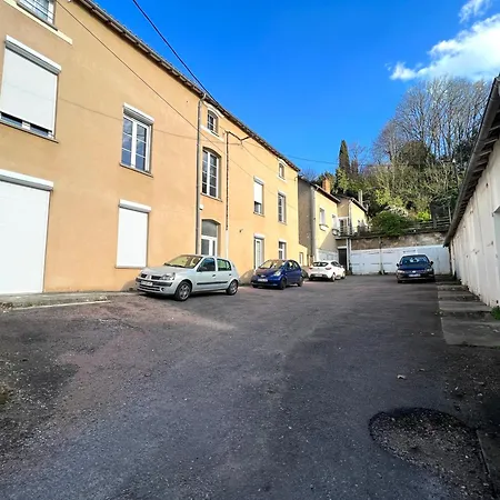 Appartement Le Cassiopée ~ T3 Avec Parking Proche Centre *