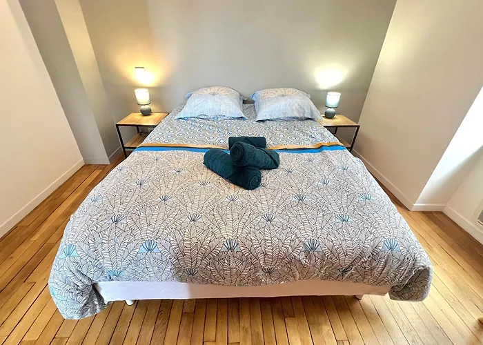 Le Cassiopée ~ T3 Avec Parking Proche Centre * Poitiers