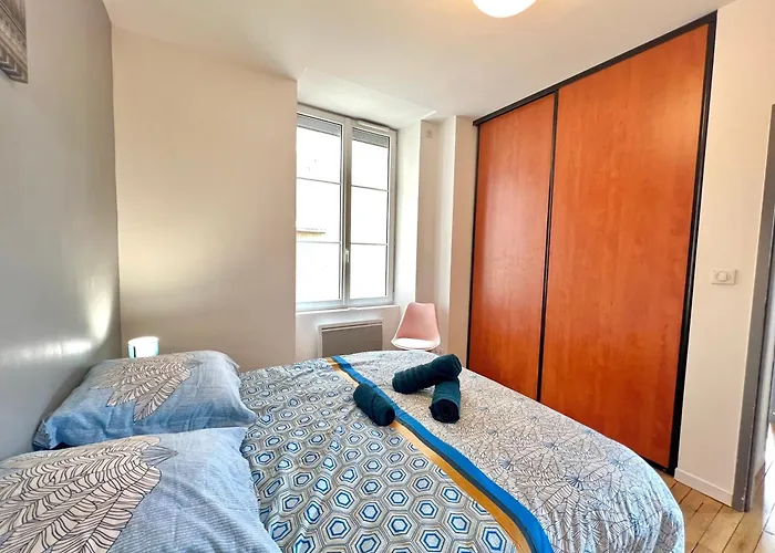 Le Cassiopée ~ T3 Avec Parking Proche Centre * Poitiers